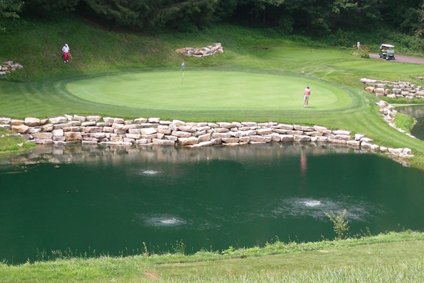 Air Driven System fitted to a Golf Lake